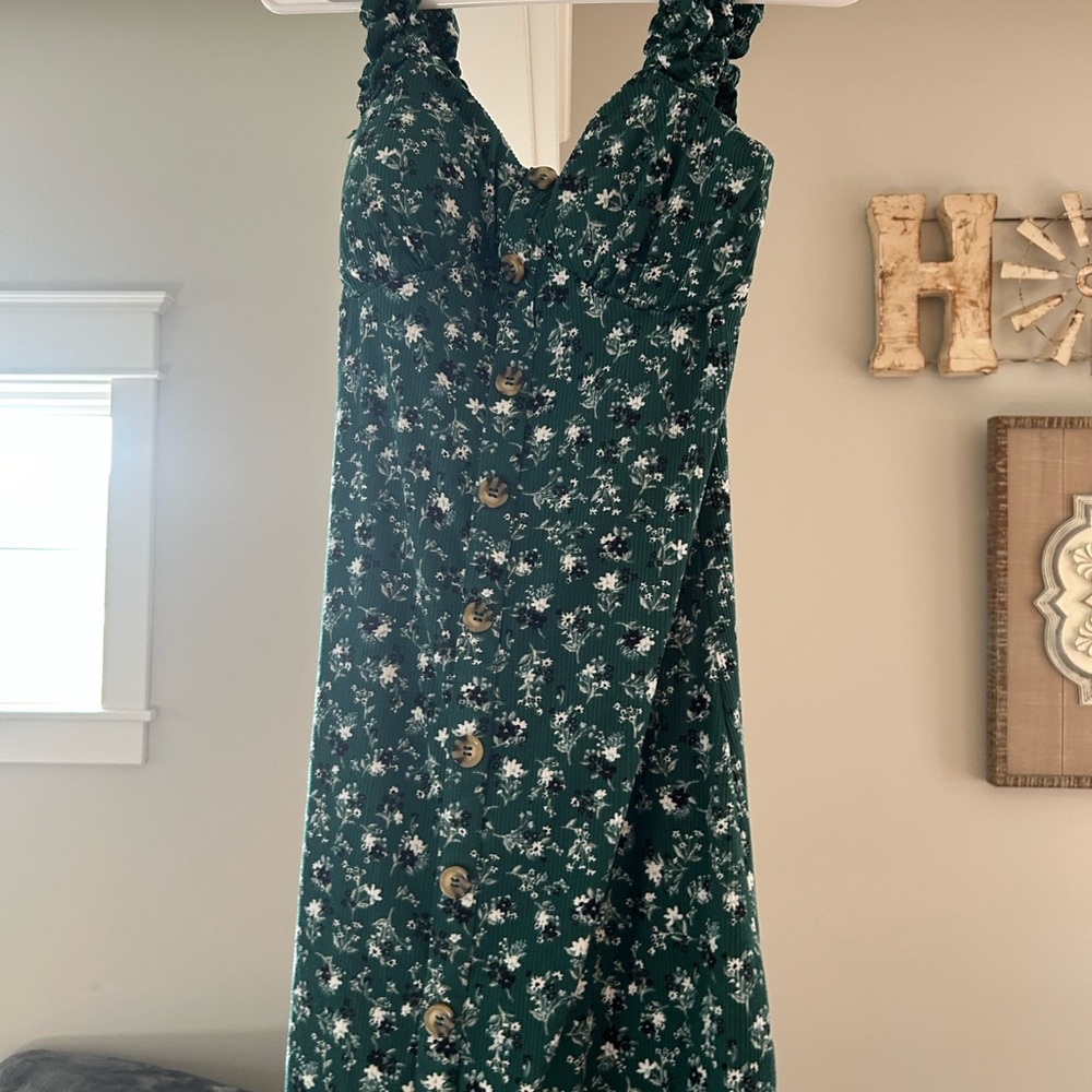 Floral Short Green Dress with Front Buttons